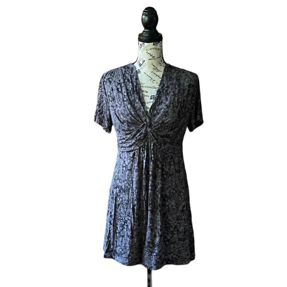 Soma Womens Grey BLK Short Sleeve Twist Front Tunic Dancing fairy grunge  M - Picture 3 of 9